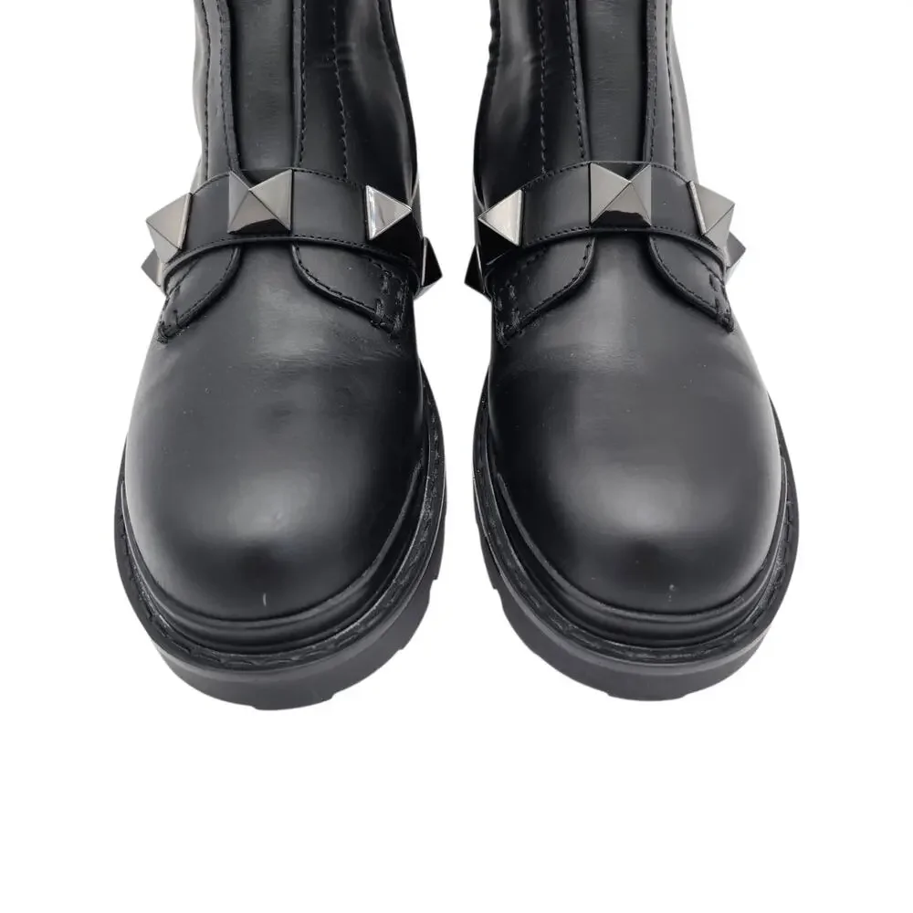Valentino Garavani Roman Stud Combat Boot Zip Ankle Black Leather Size 39 US 9